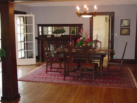 Dining Room w/Built in Hutch